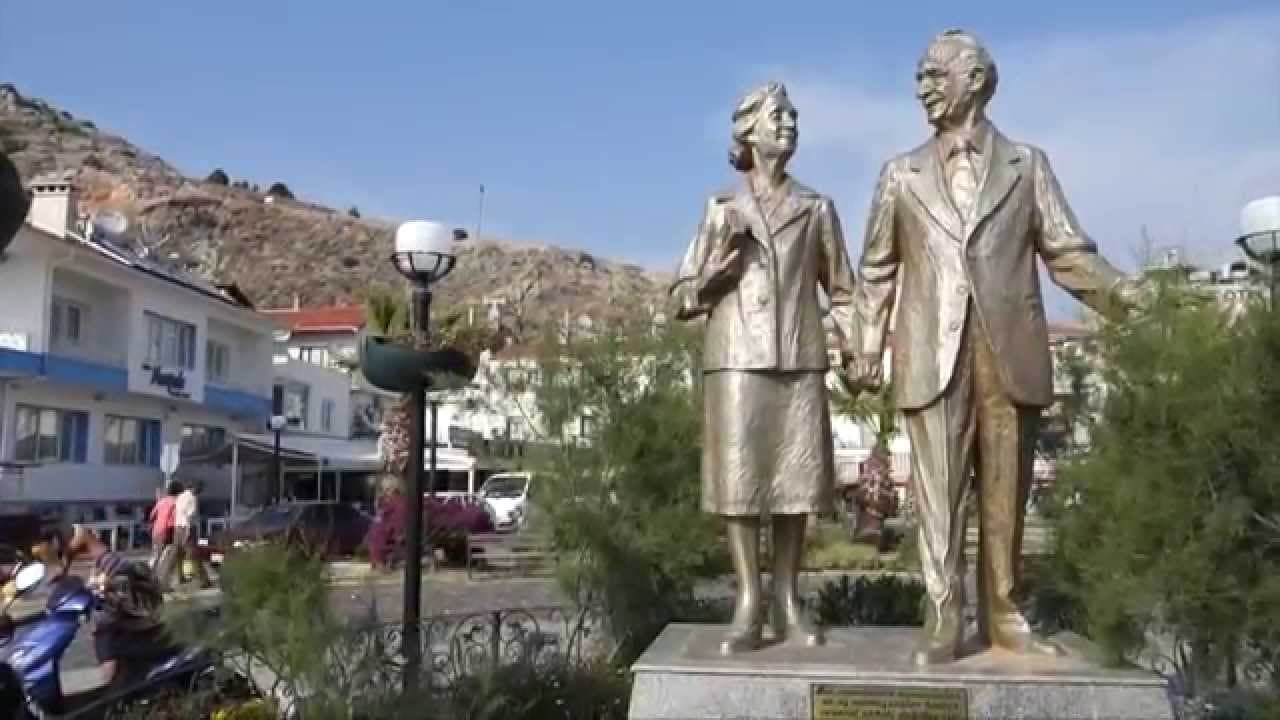 Çeşme, the place "where local people go"